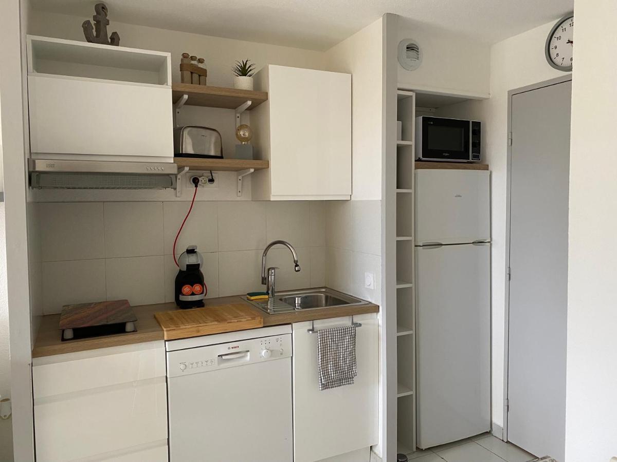 Appartement En Residence Privee, Face A La Mer Avec Acces Direct Plage Hyères Exterior foto